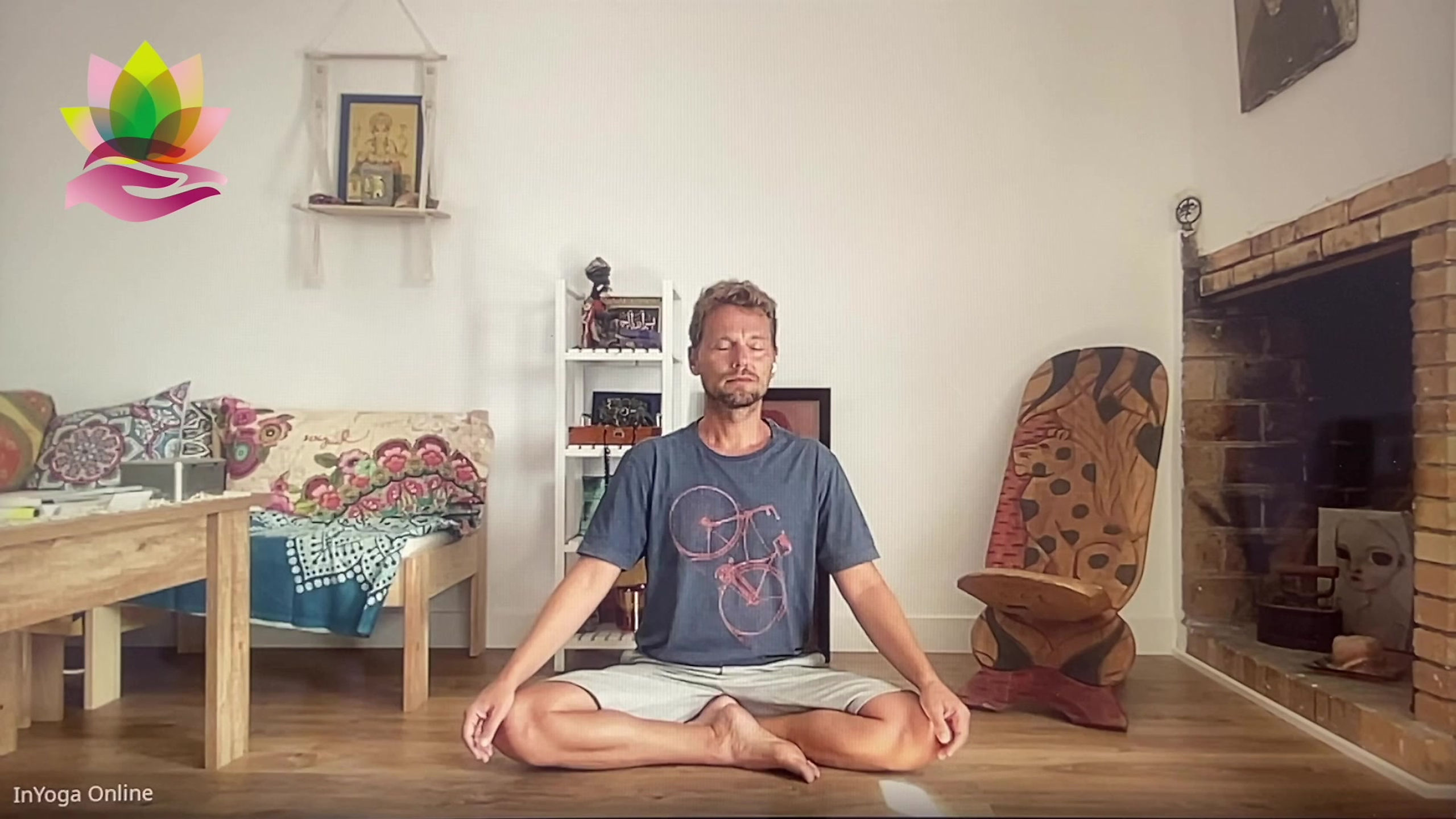 Clases de Yoga Online en directo para la comunidad sorda!